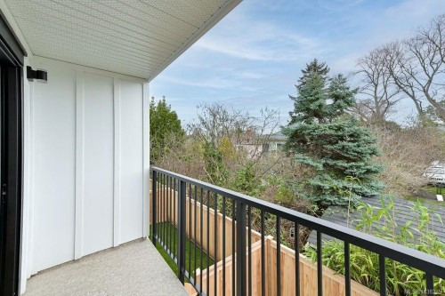 #3-2268 Bowker Ave, Oak Bay, BC 