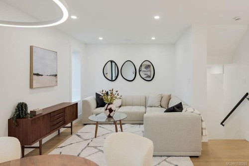 #3-2268 Bowker Ave, Oak Bay, BC 