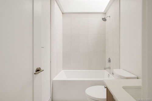 #3-2268 Bowker Ave, Oak Bay, BC 