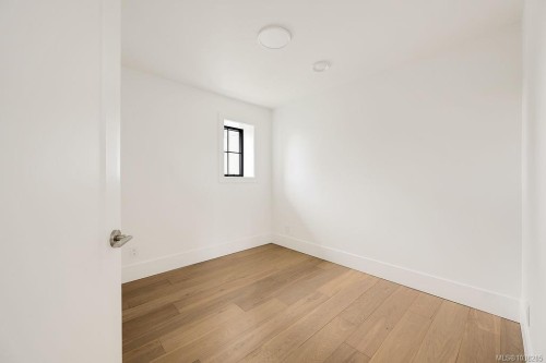 #3-2268 Bowker Ave, Oak Bay, BC 