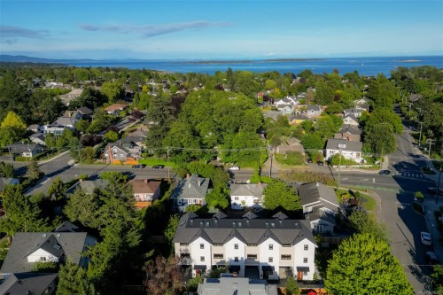 #3-2268 Bowker Ave, Oak Bay, BC 