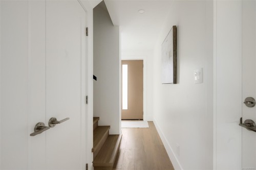 #1-2268 Bowker Ave, Oak Bay, BC 