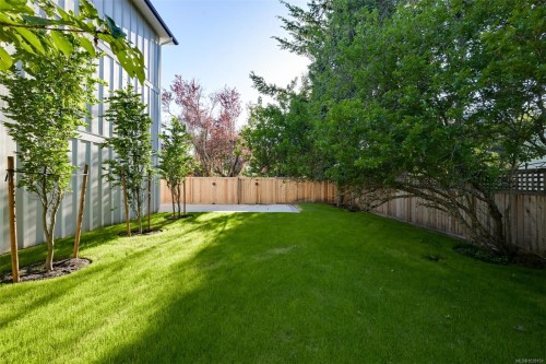 #1-2268 Bowker Ave, Oak Bay, BC 