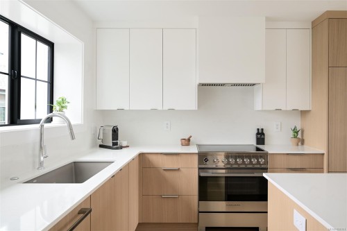 #1-2268 Bowker Ave, Oak Bay, BC 