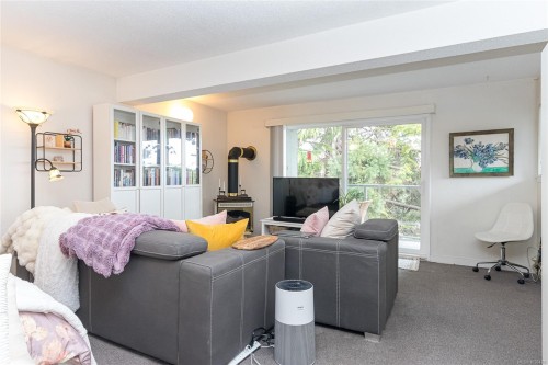 #411-2022 Foul Bay Rd, Victoria, BC - Indoor