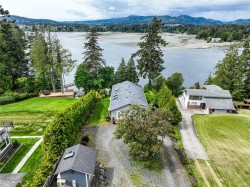 113 Seagirt Rd Sooke, BC V9Z 1A3