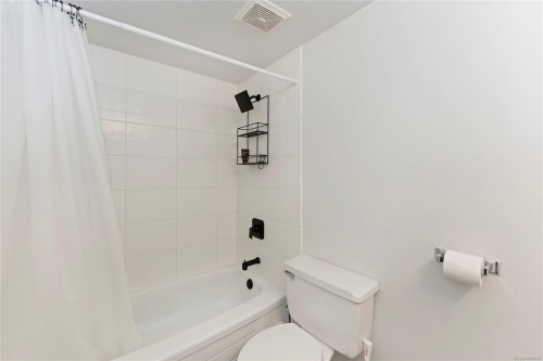 #304-3040 Pine St, Chemainus, BC - Indoor Photo Showing Bathroom