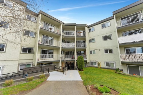 #304-3040 Pine St, Chemainus, BC - Outdoor