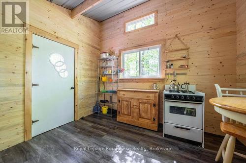 1633 Brewer Road, Frontenac (Frontenac Centre), ON 