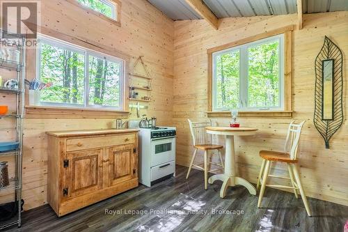 1633 Brewer Road, Frontenac (Frontenac Centre), ON 