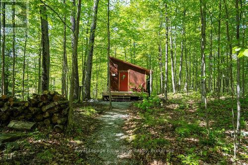 1633 Brewer Road, Frontenac (Frontenac Centre), ON 