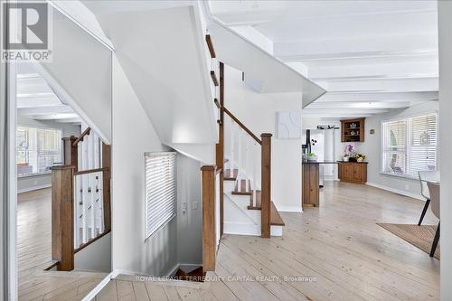 260 Douglas Road, Richmond Hill, ON - Indoor Photo Showing Other Room