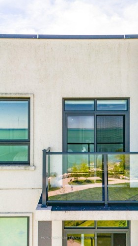 631-101 Shoreview Place, Hamilton, ON -  Photo Showing Other Room