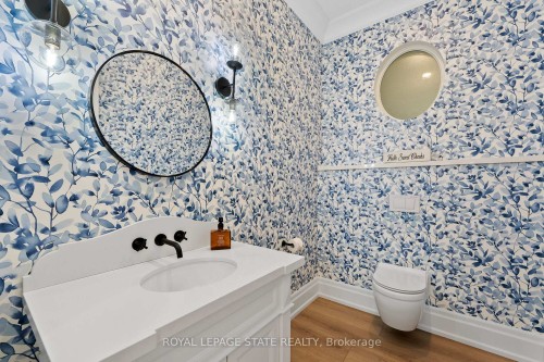 1067 Jerseyville Road W, Hamilton, ON - Indoor Photo Showing Bathroom