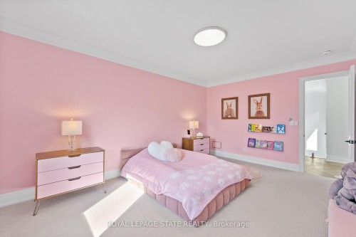 1067 Jerseyville Road W, Hamilton, ON - Indoor Photo Showing Bedroom