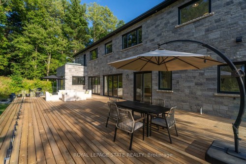 1067 Jerseyville Road W, Hamilton, ON - Outdoor With Deck Patio Veranda