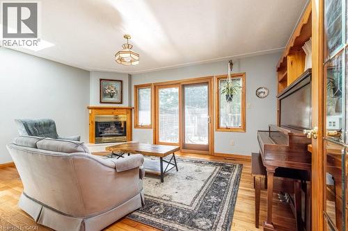 73 Barclay Street, Hamilton, ON - Indoor Photo Showing Living Room With Fireplace