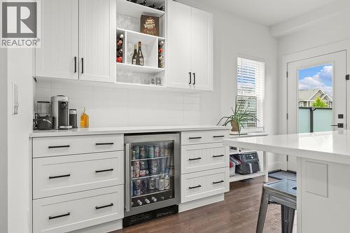 600 Sherwood Road Unit# 45, Kelowna, BC - Indoor Photo Showing Kitchen