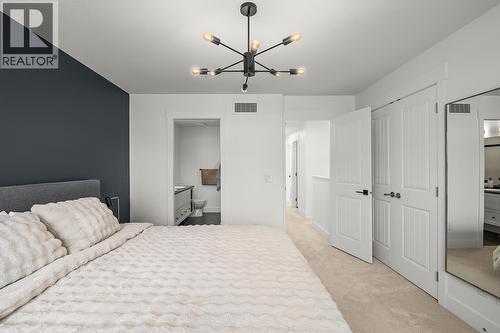 600 Sherwood Road Unit# 45, Kelowna, BC - Indoor Photo Showing Bedroom