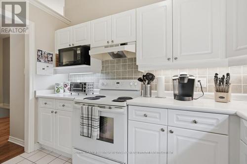 64 - 1241 Hamilton Road, London East (East P), ON - Indoor Photo Showing Kitchen