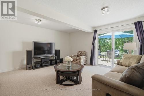 64 - 1241 Hamilton Road, London East (East P), ON - Indoor Photo Showing Living Room