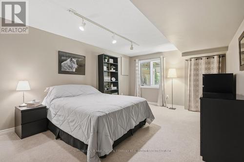 64 - 1241 Hamilton Road, London East (East P), ON - Indoor Photo Showing Bedroom