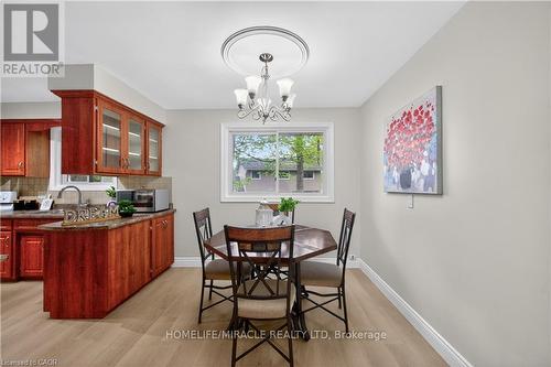 217 Pinegrove Crescent, Waterloo, ON - Indoor Photo Showing Dining Room