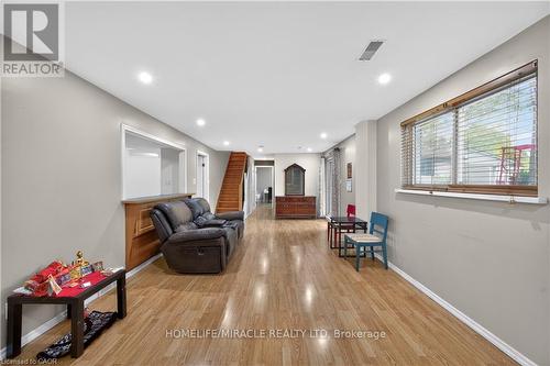 217 Pinegrove Crescent, Waterloo, ON - Indoor