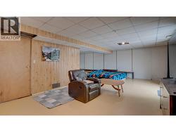 Huge basement area perfect place to put a second kitchen - 