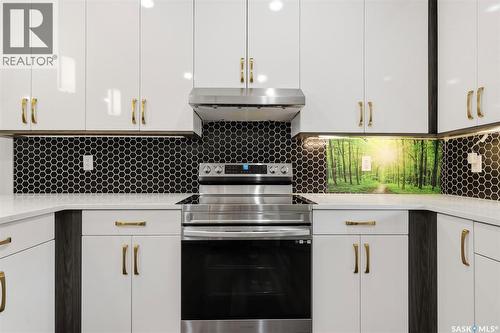 671 Underhill Road, Saskatoon, SK - Indoor Photo Showing Kitchen
