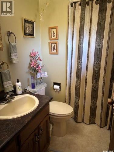 149 Garvin Crescent, Canora, SK - Indoor Photo Showing Bathroom