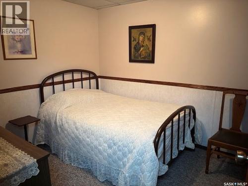 149 Garvin Crescent, Canora, SK - Indoor Photo Showing Bedroom