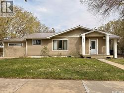 211 Pangman STREET Outlook, SK S0L 2N0