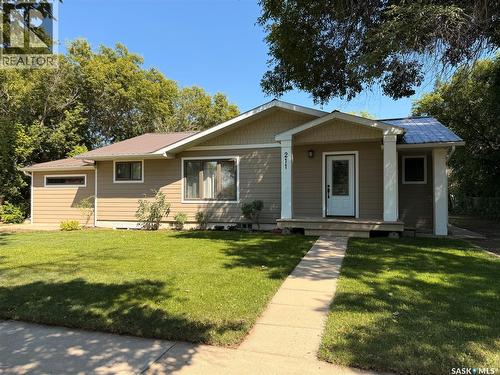 211 Pangman STREET  Outlook, SK S0L 2N0
