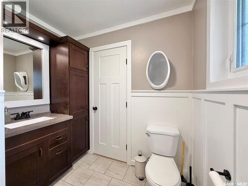 211 Pangman Street, Outlook, SK - Indoor Photo Showing Bathroom