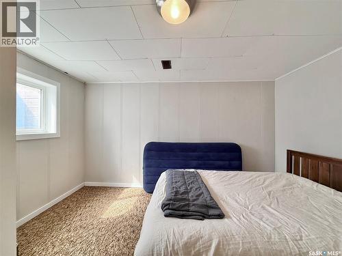 211 Pangman Street, Outlook, SK - Indoor Photo Showing Bedroom