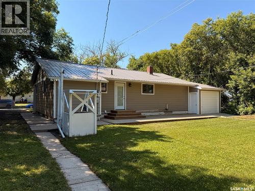 211 Pangman Street, Outlook, SK - Outdoor