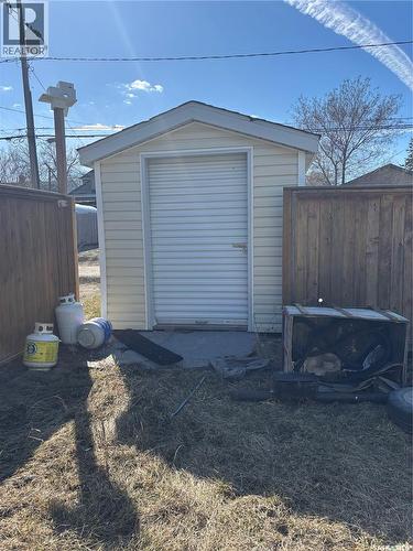 934 Atkinson Street, Regina, SK - Outdoor