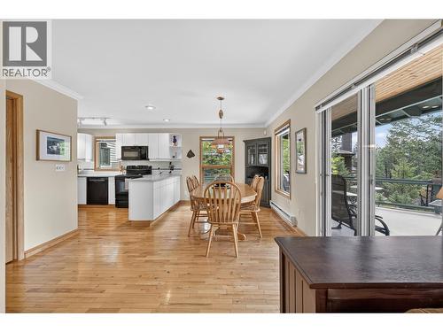 1067 Timberhill Place, Windermere, BC - Indoor Photo Showing Other Room
