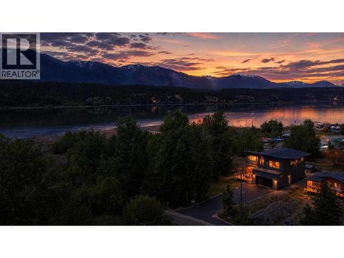 4615 Rowan Street, Windermere, BC - Outdoor With View