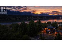 4615 Rowan Street Windermere, BC V0B 2L2