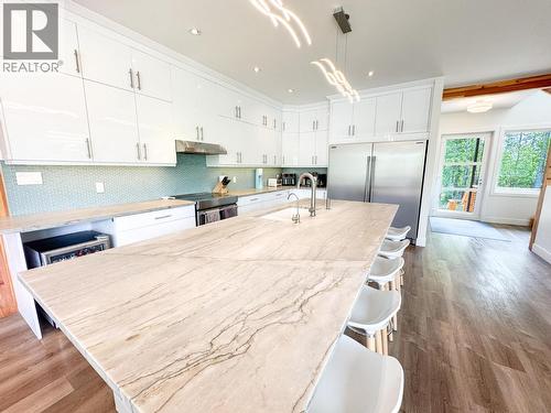4615 Rowan Street, Windermere, BC - Indoor Photo Showing Kitchen With Double Sink With Upgraded Kitchen