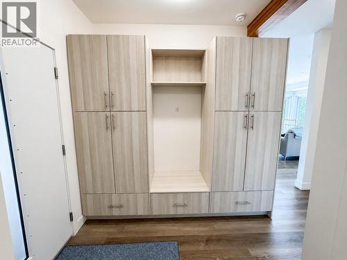 4615 Rowan Street, Windermere, BC - Indoor Photo Showing Other Room