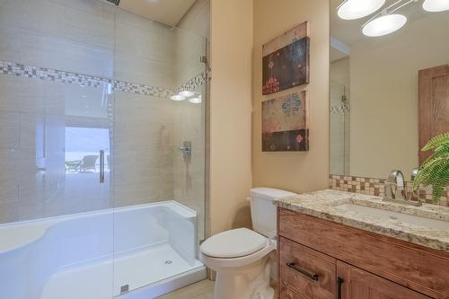 1-5235 Buchanan Road, Peachland, BC - Indoor Photo Showing Bathroom