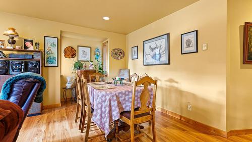 1420 Ainsworth Avenue, Riondel, BC - Indoor Photo Showing Dining Room