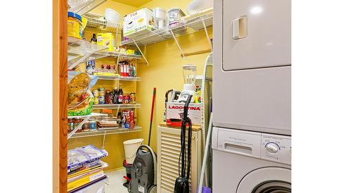 1420 Ainsworth Avenue, Riondel, BC - Indoor Photo Showing Laundry Room