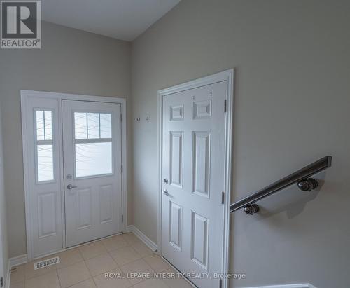 71 Fallengale Crescent, Ottawa, ON - Indoor Photo Showing Other Room