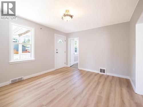 5198 Manson Ave, Powell River, BC 