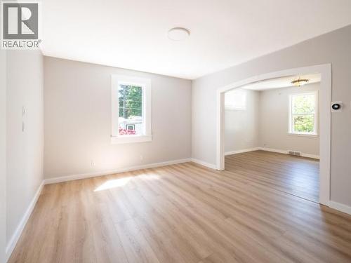 5198 Manson Ave, Powell River, BC 