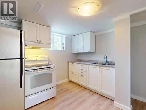 5198 Manson Ave, Powell River, BC 